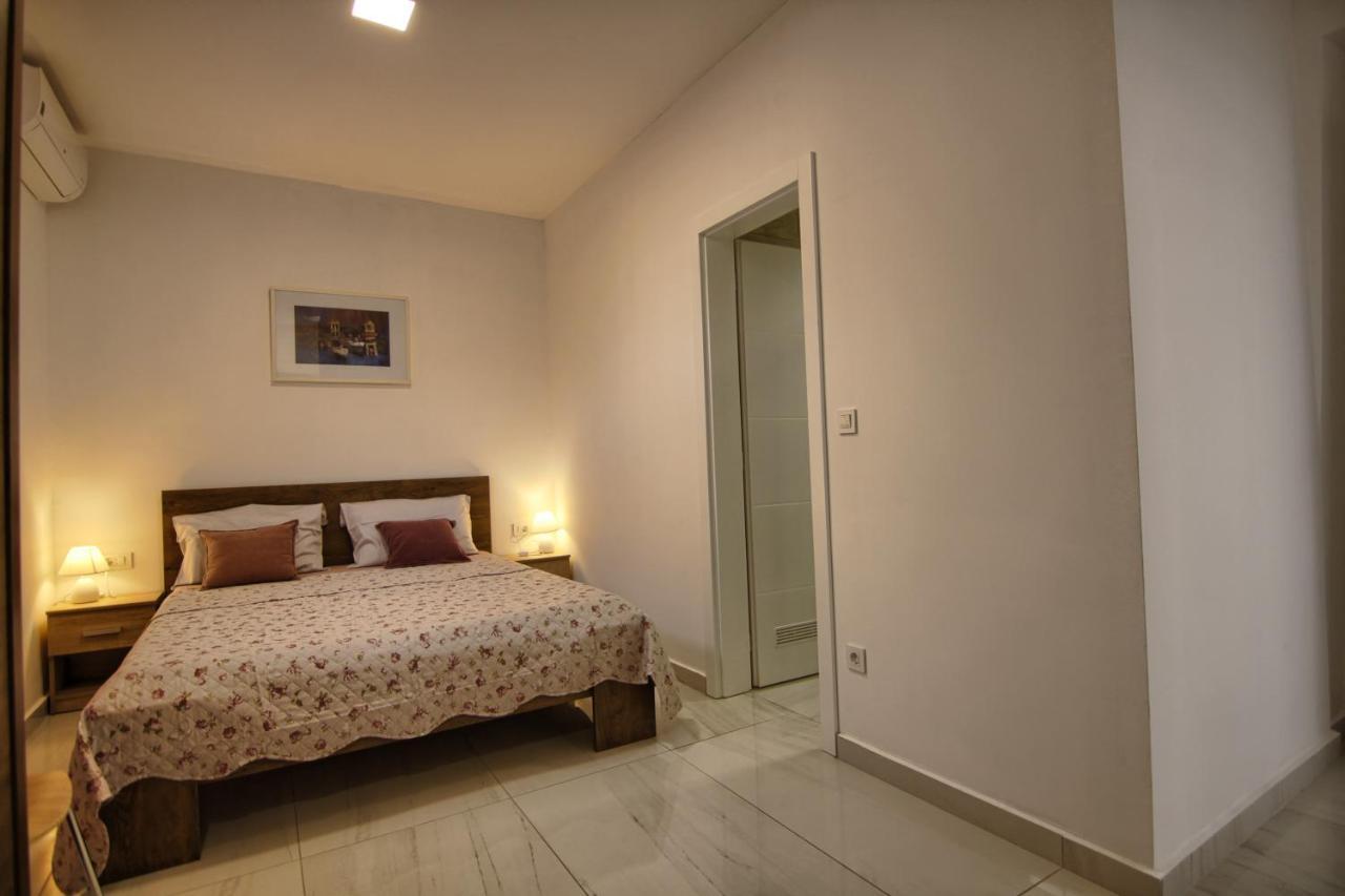 Rooms Dragica Pakostane Exterior photo